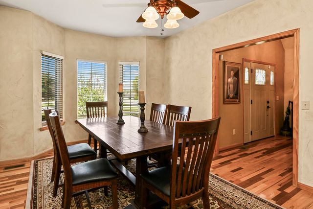 524 Quail Run Street, Rogersville, MO 65742