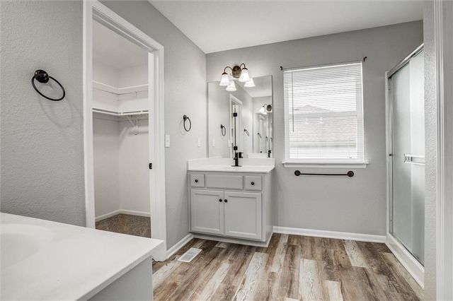 3008 S Hill Avenue, Blue Springs, MO 64015