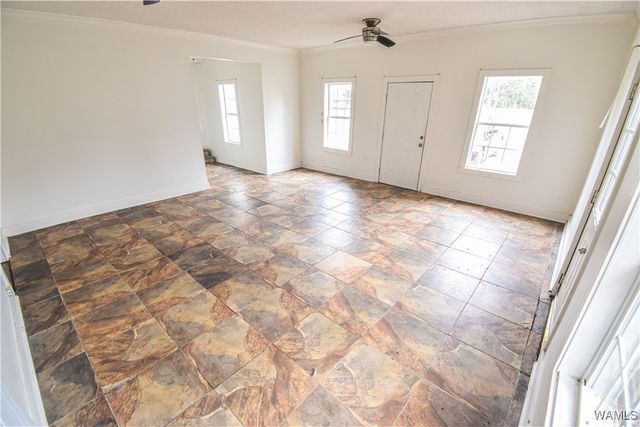 709 3rd NE, Fayette, AL 35555