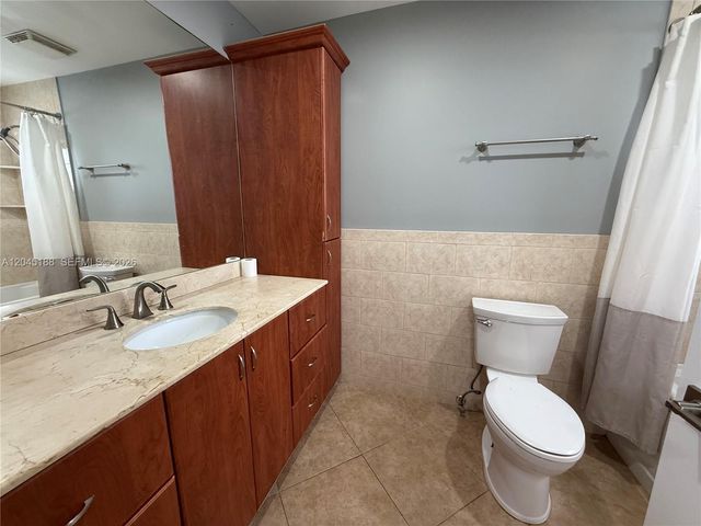17880 NE 13th Avenue, North Miami Beach, FL 33162