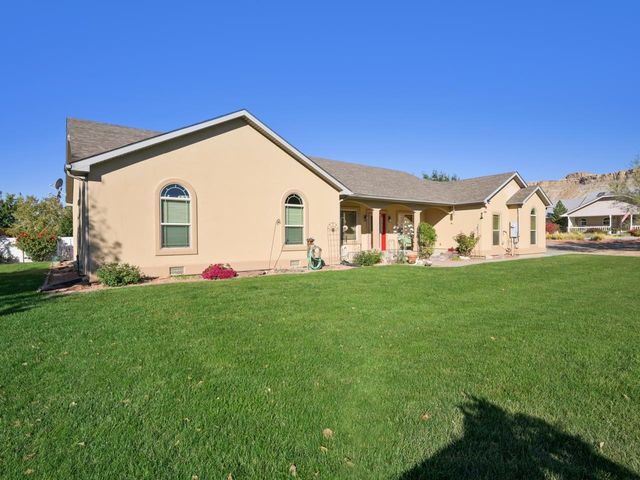 830 Lincoln Court, Palisade, CO 81526