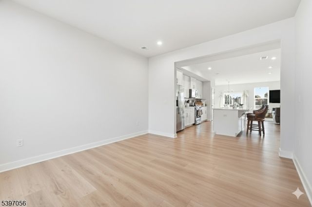 68 Owen Ct, Franklin Twp., NJ 08873