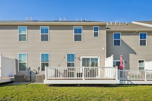 68 Owen Ct, Franklin Twp., NJ 08873