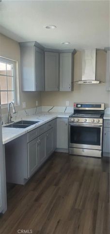 2945 S Castle Harbour B, Ontario, CA 91761