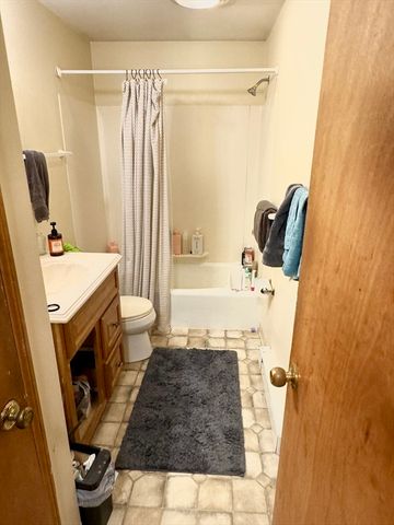 579 Pulpit Hill Rd, Amherst, MA 01002