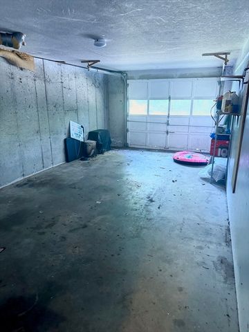 579 Pulpit Hill Rd, Amherst, MA 01002