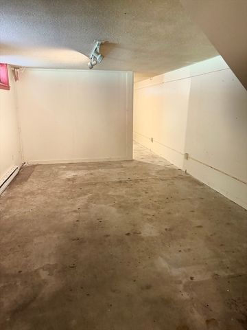 579 Pulpit Hill Rd, Amherst, MA 01002