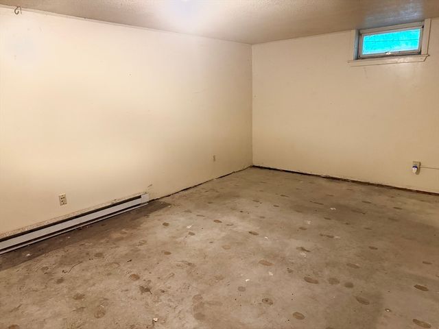579 Pulpit Hill Rd, Amherst, MA 01002