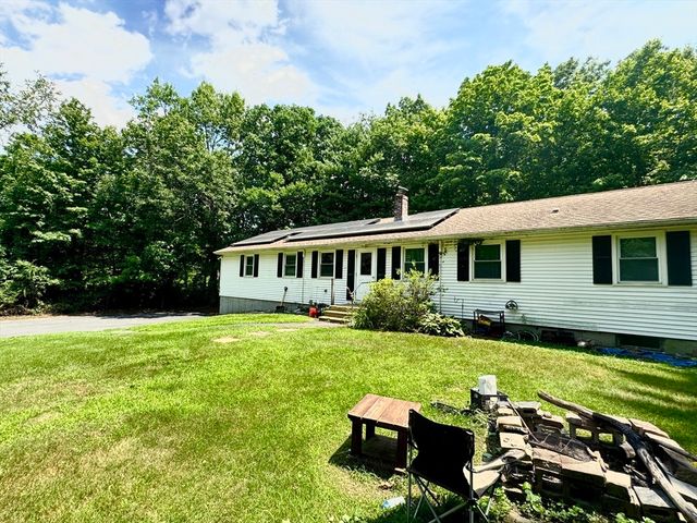 579 Pulpit Hill Rd, Amherst, MA 01002