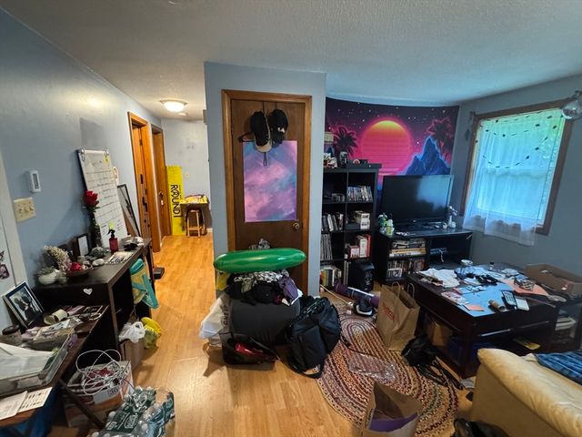 579 Pulpit Hill Rd, Amherst, MA 01002