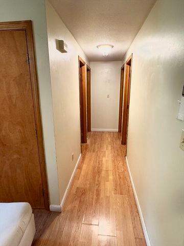 579 Pulpit Hill Rd, Amherst, MA 01002