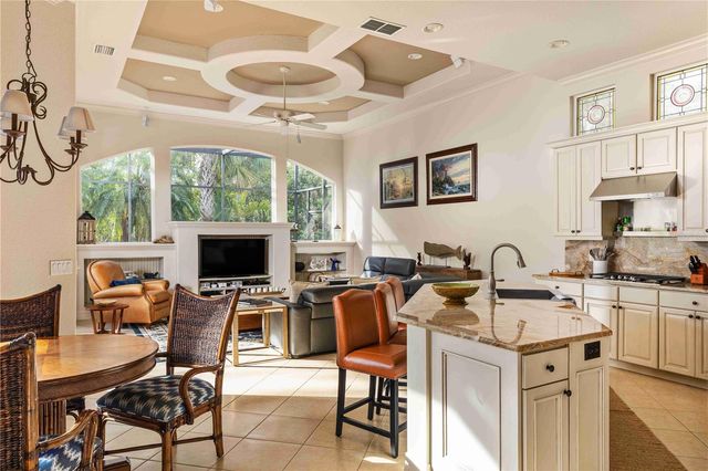 10006 DISCOVERY TERRACE, Bradenton, FL 34212