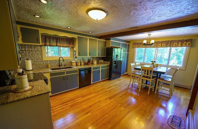 137 Wilson St, Spencer, MA 01562