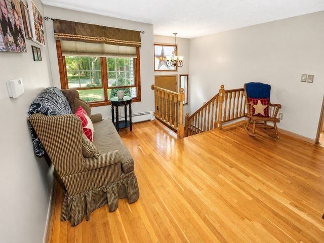 137 Wilson St, Spencer, MA 01562