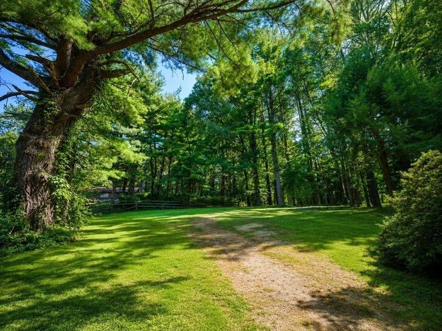 137 Wilson St, Spencer, MA 01562