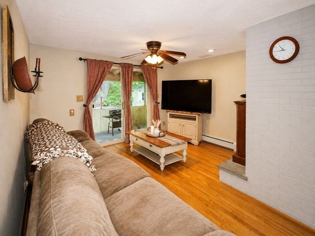 137 Wilson St, Spencer, MA 01562