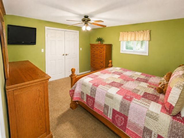 137 Wilson St, Spencer, MA 01562