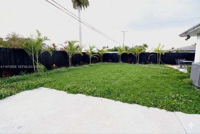 15300 SW 299th St, Homestead, FL 33033