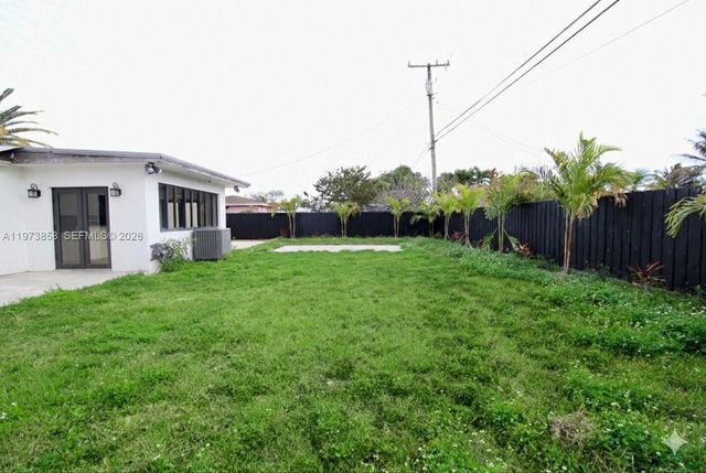 15300 SW 299th St, Homestead, FL 33033