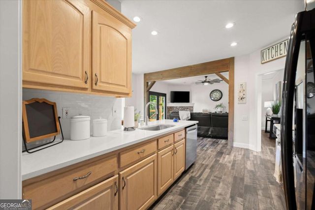 15 E Hyalite Road E, Dahlonega, GA 30533