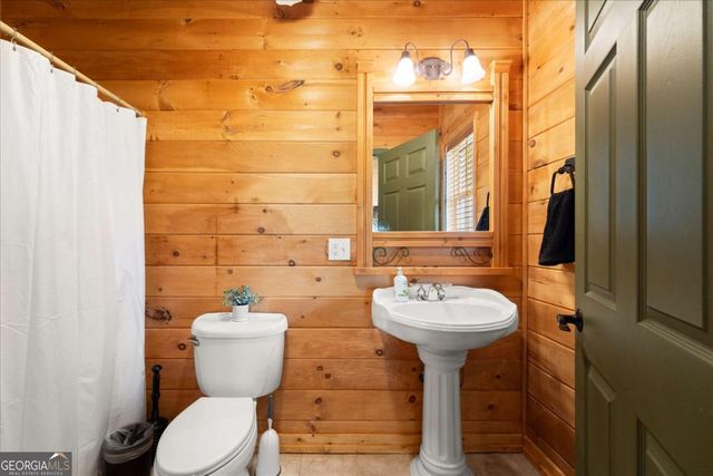 15 E Hyalite Road E, Dahlonega, GA 30533