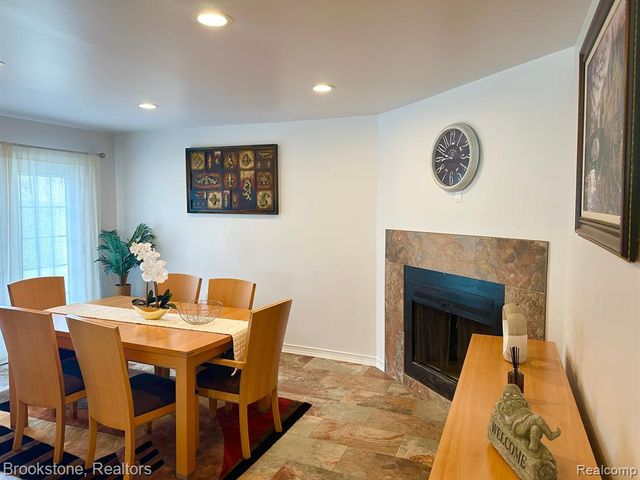 41371 Hamilton Drive, Sterling Heights, MI 48313