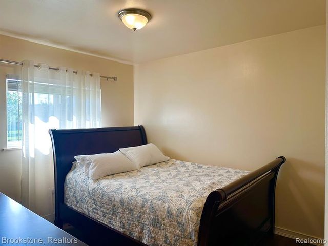 41371 Hamilton Drive, Sterling Heights, MI 48313