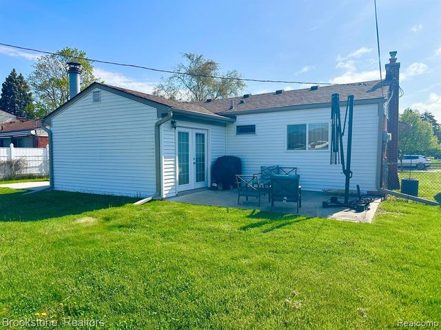 41371 Hamilton Drive, Sterling Heights, MI 48313