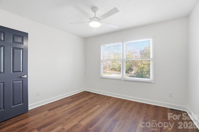 4437 Lake Shore Road N, Denver, NC 28037