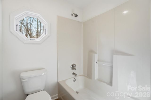 4437 Lake Shore Road N, Denver, NC 28037