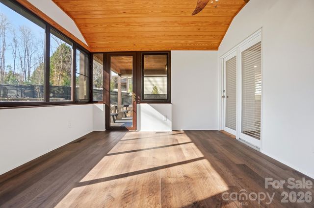 4437 Lake Shore Road N, Denver, NC 28037