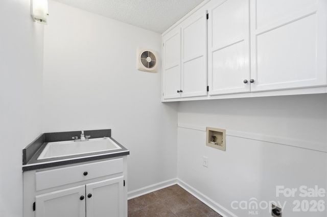 4437 Lake Shore Road N, Denver, NC 28037