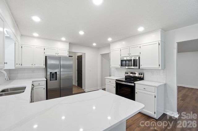 4437 Lake Shore Road N, Denver, NC 28037