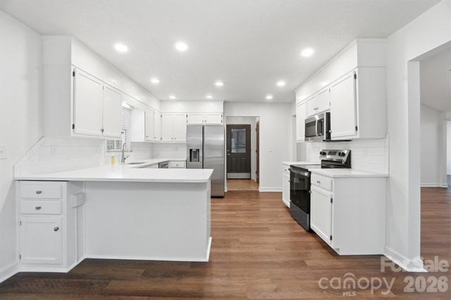 4437 Lake Shore Road N, Denver, NC 28037