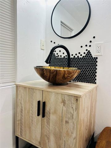 212 S 2nd Street, Noble, OK 73068