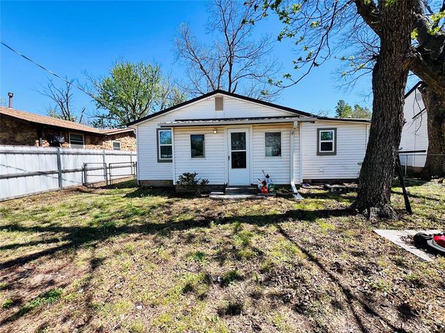 212 S 2nd Street, Noble, OK 73068