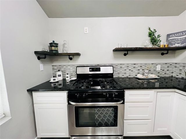 212 S 2nd Street, Noble, OK 73068