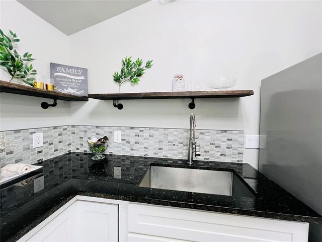 212 S 2nd Street, Noble, OK 73068