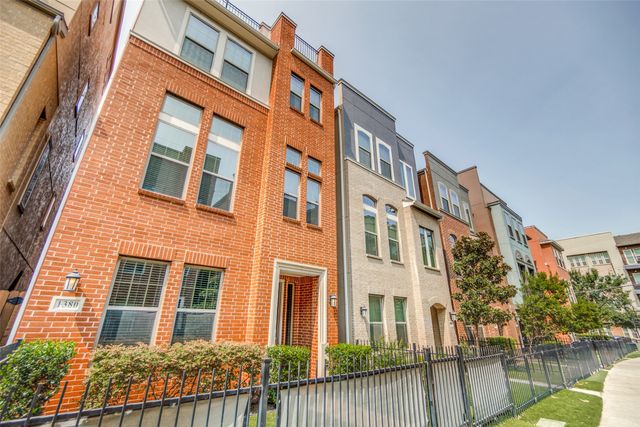 1380 Branchwood Place, Dallas, TX 75215