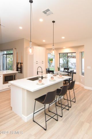 5921 E GRANDVIEW Road, Scottsdale, AZ 85254