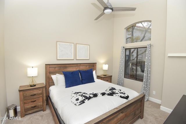 5921 E GRANDVIEW Road, Scottsdale, AZ 85254