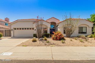 5921 E GRANDVIEW Road, Scottsdale, AZ 85254