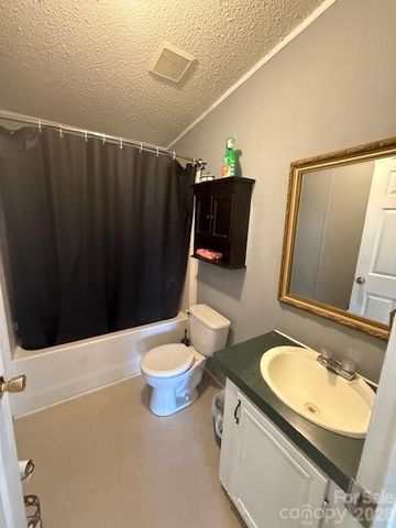 127 Knight N Gail Drive, Mooresville, NC 28115