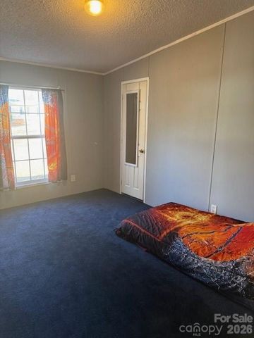 127 Knight N Gail Drive, Mooresville, NC 28115