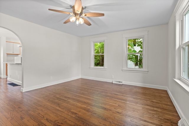 22 Morris St, Webster, MA 01570
