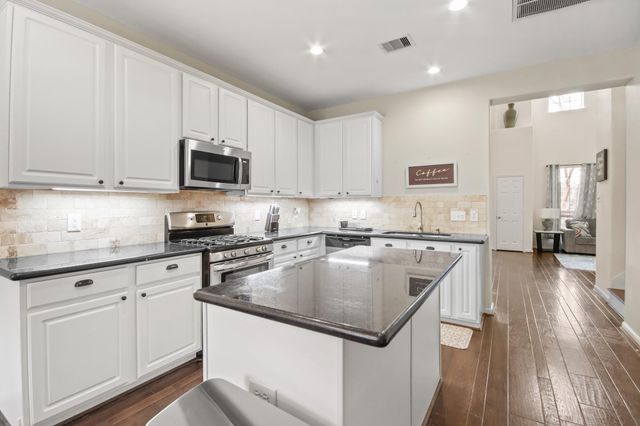 55 W Pipers Green Street, Spring, TX 77382