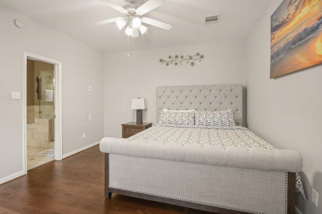 55 W Pipers Green Street, Spring, TX 77382