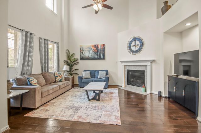 55 W Pipers Green Street, Spring, TX 77382