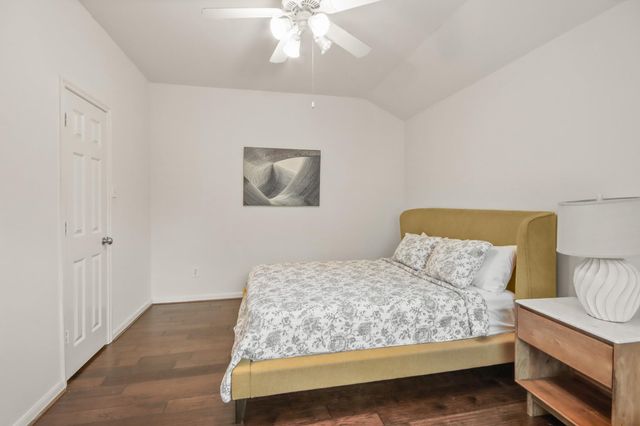 55 W Pipers Green Street, Spring, TX 77382