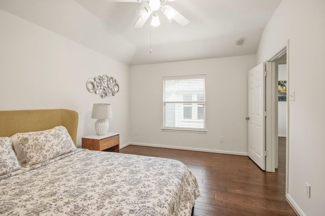 55 W Pipers Green Street, Spring, TX 77382